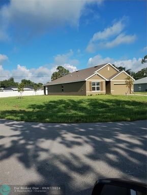 2198 HOLLAND ST, Port St Lucie, FL 34952