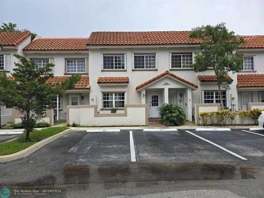 9505 42nd St, Sunrise, FL 33351