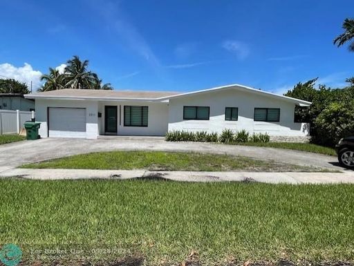 2311 193rd St, Miami, FL 33180