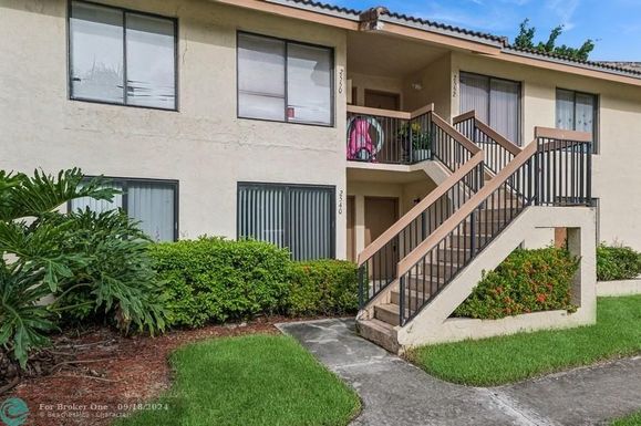 2540 Riverside Dr, Coral Springs, FL 33065