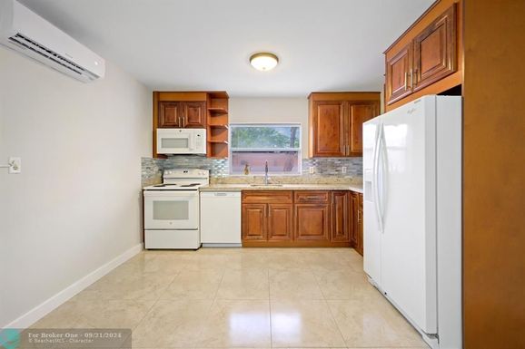 1832 Rodman St, Hollywood, FL 33020