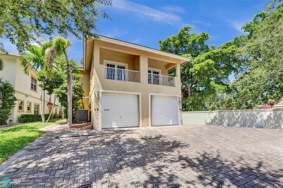 15 19th Ave, Pompano Beach, FL 33060