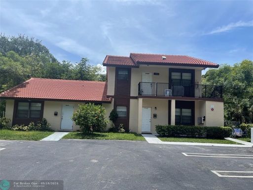 11434 42nd ST, Coral Springs, FL 33065