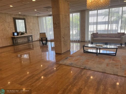 1965 Ocean Dr, Hallandale Beach, FL 33009