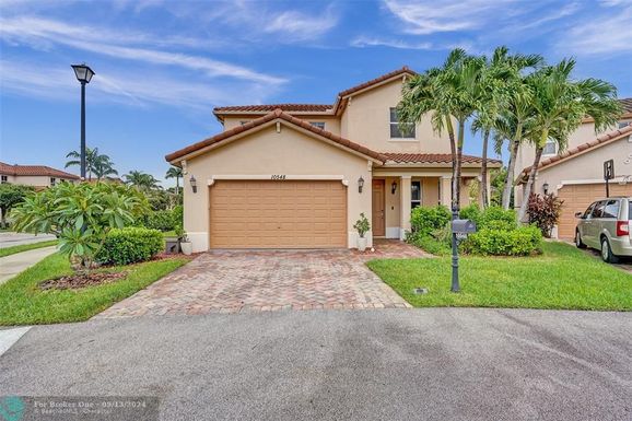 10548 36th St, Coral Springs, FL 33065