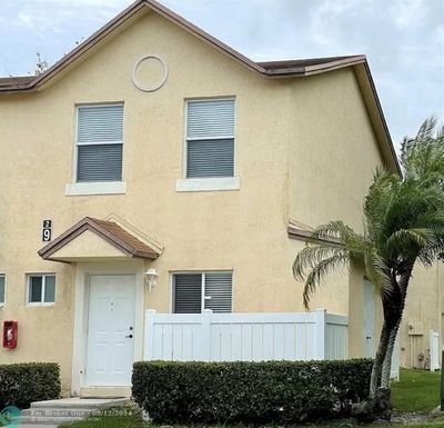 6619 Winfield Blvd, Pompano Beach, FL 33063