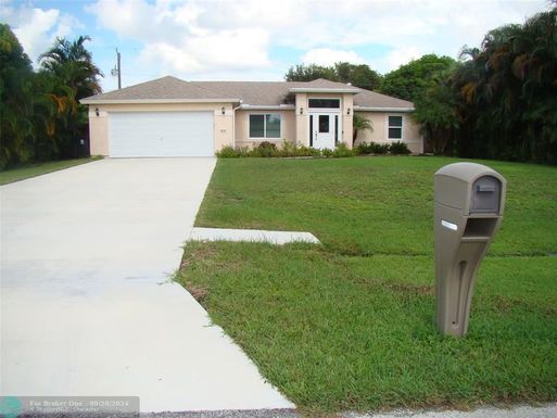 537 Dauphin Ave, Port St Lucie, FL 34953