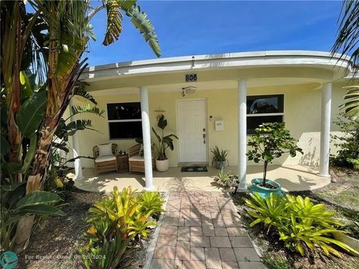 806 9th Ave, Deerfield Beach, FL 33441