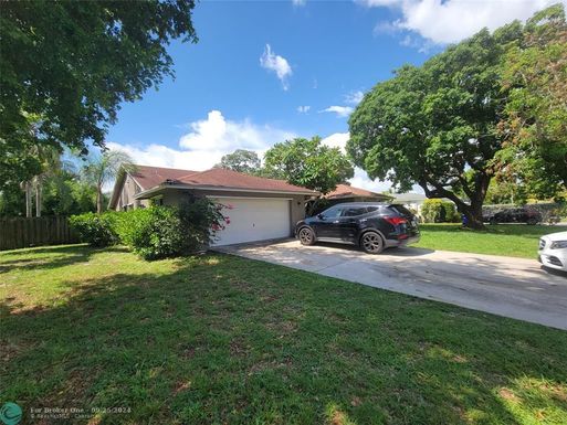 620 2nd St, Pompano Beach, FL 33060