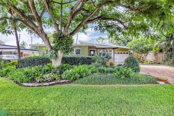 1716 27th Dr, Wilton Manors, FL 33334