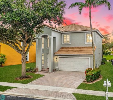 2230 77th Ter, Hollywood, FL 33024