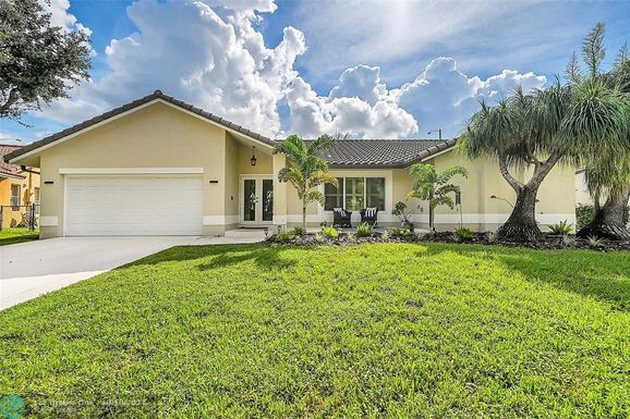 5180 47th Ave, Coconut Creek, FL 33073