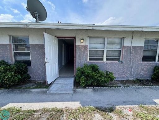 1109 28th Street, Riviera Beach, FL 33404