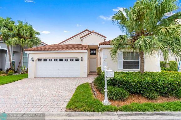 371 Bermuda Springs Dr, Weston, FL 33326