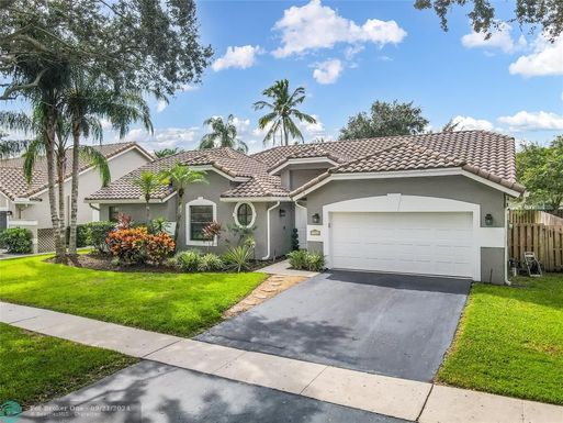 11028 18th Dr, Plantation, FL 33322