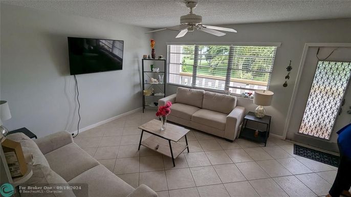 2086 Harwood F, Deerfield Beach, FL 33442