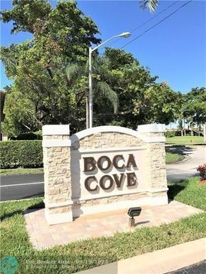 9449 Boca Cove Cir, Boca Raton, FL 33428