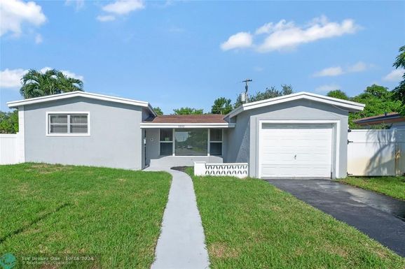 3303 37TH AV, Lauderdale Lakes, FL 33309