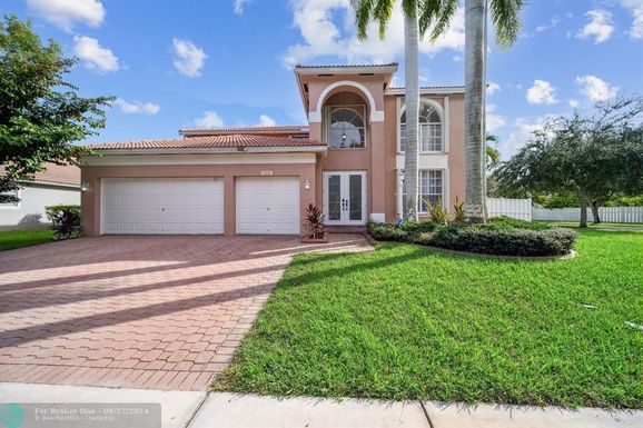 1201 141st Ave, Pembroke Pines, FL 33028