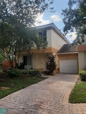 6657 hidden cove, Davie, FL 33314