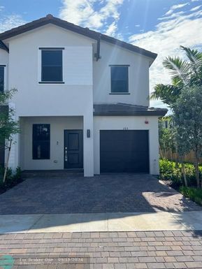 265 159th Way, Pembroke Pines, FL 33027