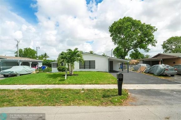 511 18th St, Pompano Beach, FL 33060