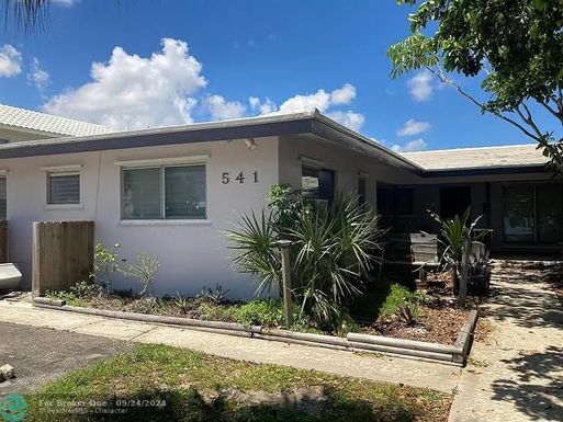 541 45th, Boca Raton, FL 33431