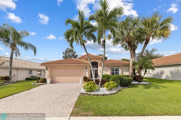 7613 Caprio Dr, Boynton Beach, FL 33472