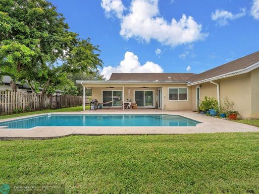 1220 76th Ave, Plantation, FL 33322