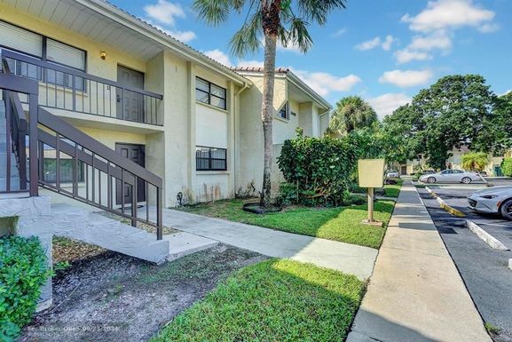 22435 61st Way, Boca Raton, FL 33428