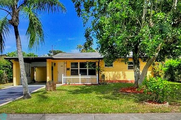 2411 58th Ave, Hollywood, FL 33021