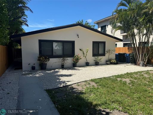 1042 33rd St, Oakland Park, FL 33334