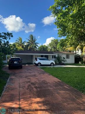 509 16th St, Hialeah, FL 33010