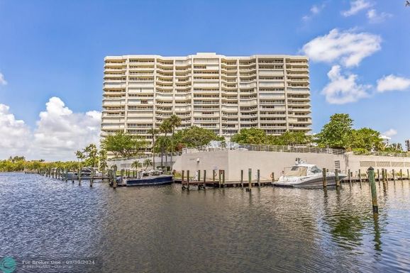 4201 Ocean Blvd, Boca Raton, FL 33431