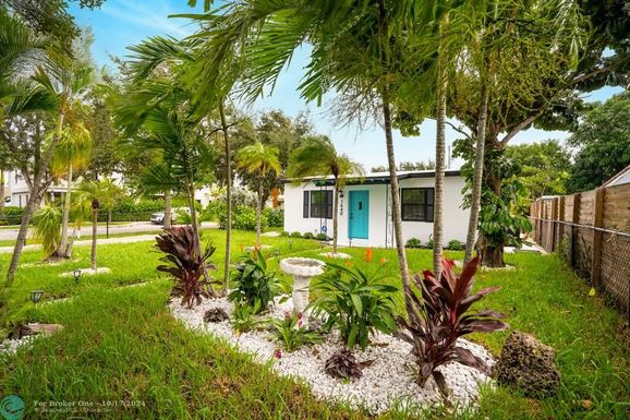 1640 6th Ave, Fort Lauderdale, FL 33311