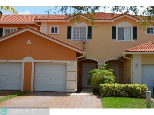 6522 Catalina Ln, Tamarac, FL 33321