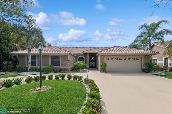 8900 52nd Ct, Coral Springs, FL 33067