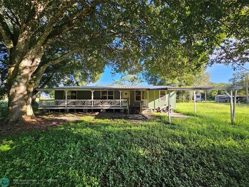 3799 167th Ct, Okeechobee, FL 34972