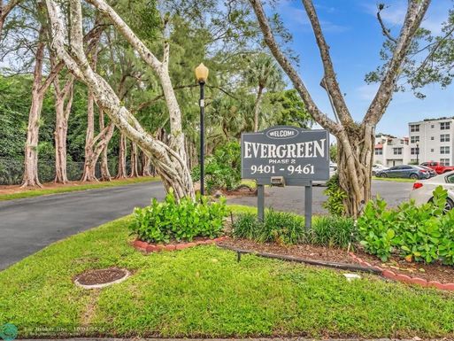 9491 Evergreen Pl, Davie, FL 33324