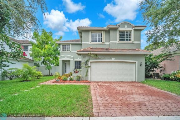 1977 100 Way, Pembroke Pines, FL 33024