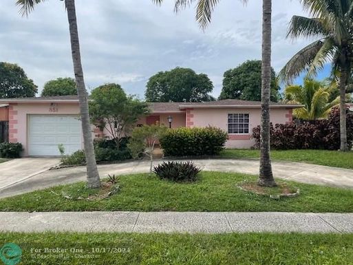 851 SW 67th Ave, North Lauderdale, FL 33068