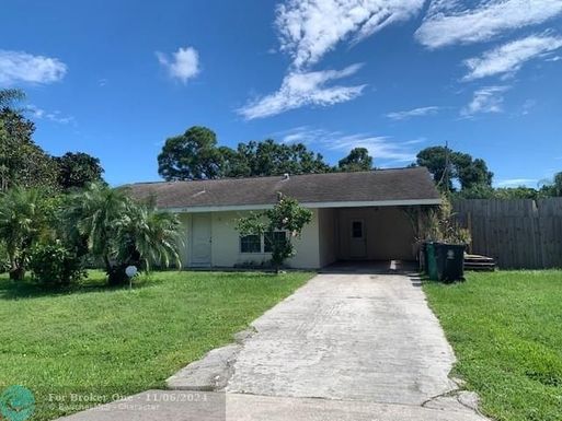 216 Fallon Dr, Port St Lucie, FL 34983