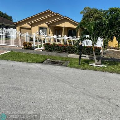 439 21st Ter, Fort Lauderdale, FL 33311