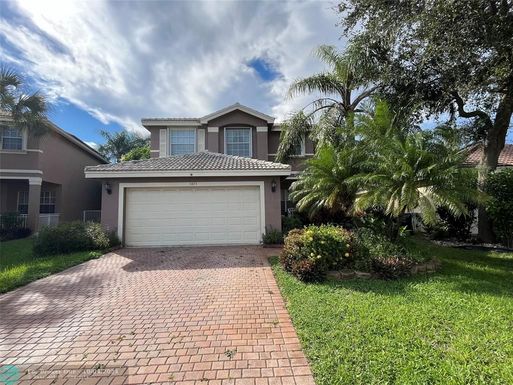 5473 Queenship Ct, Greenacres, FL 33463