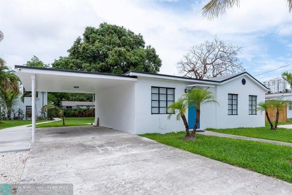 2541 181st St, North Miami Beach, FL 33160