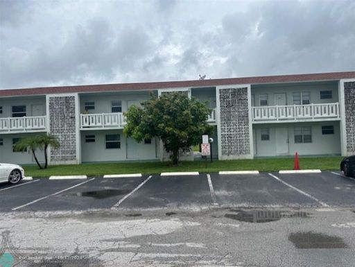 1521 43rd Ave, Lauderhill, FL 33313