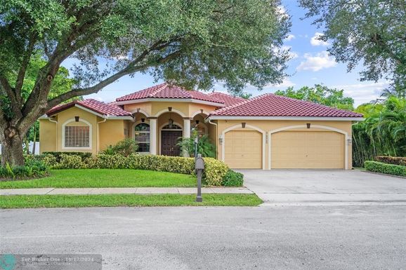 4320 74th Ter, Davie, FL 33314