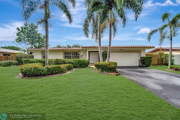 7040 18th Street, Plantation, FL 33317