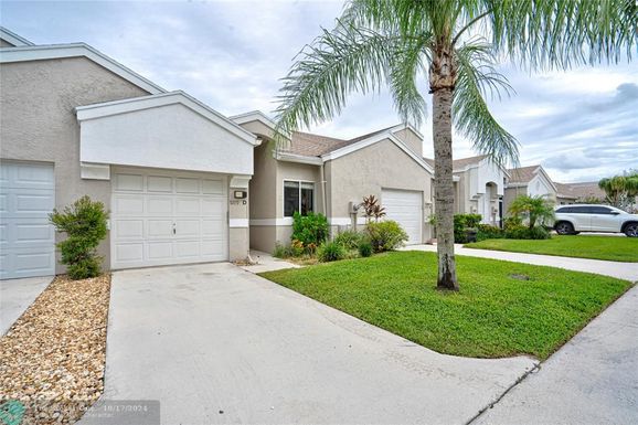 9219 Vineland Ct, Boca Raton, FL 33496