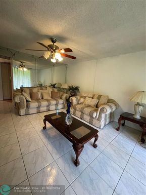 3490 Foxcroft Rd, Miramar, FL 33025